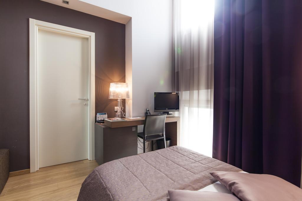 Hotel Michelangelo Forlì Esterno foto