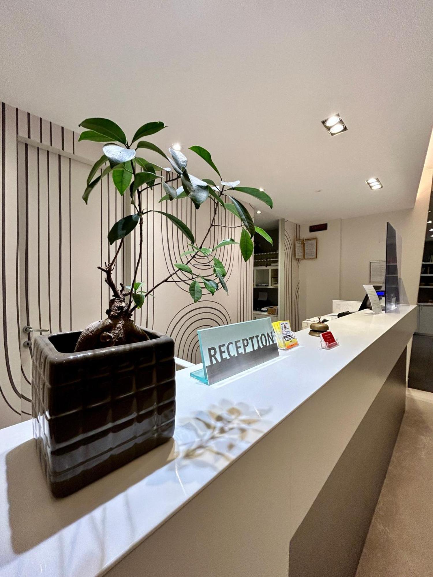 Hotel Michelangelo Forlì Esterno foto
